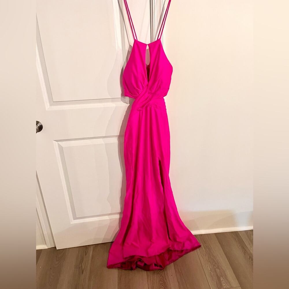 Bright pink size 4 Camilla evening gown dress